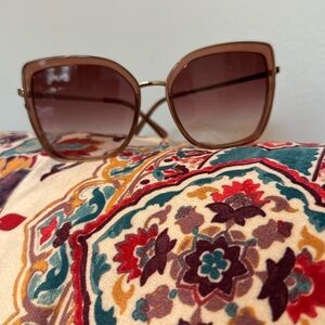 New Never Worn and no longer on DIFF site Clarisse Sunnies